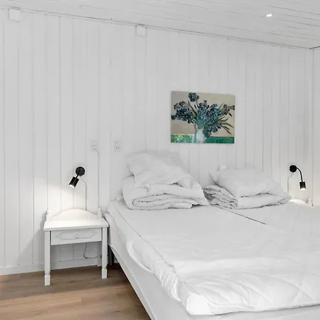 1 Bedroom In *